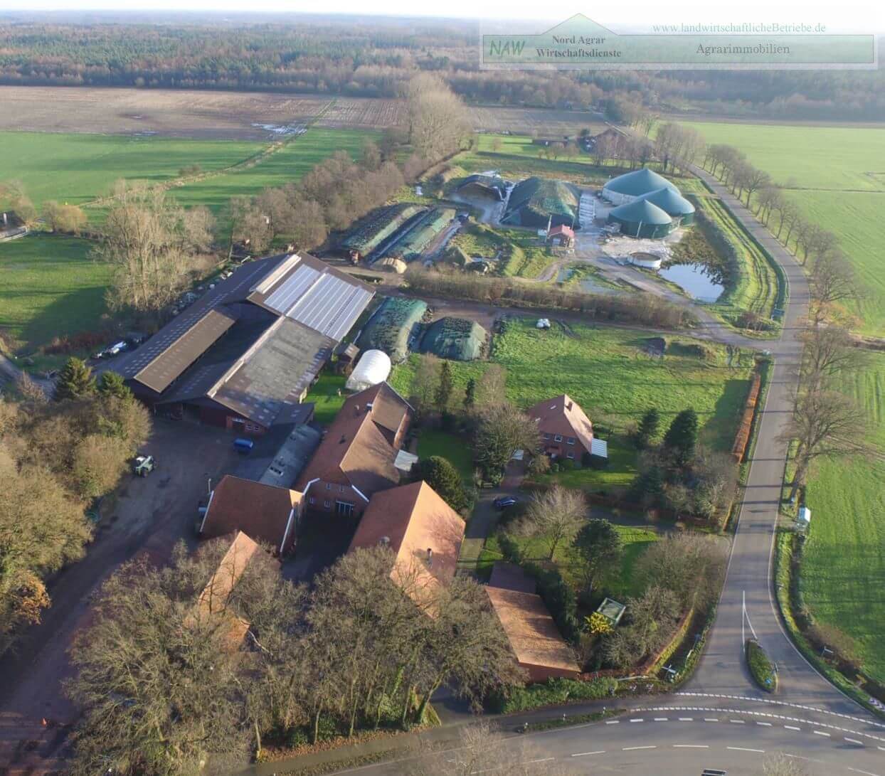 Jens-Wilken-NAW-Milchviehbetrieb-mit-Biogasanlage-Luftfoto
